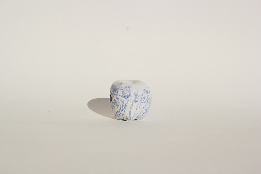 porcelaine Martin Hyde / TRUE BLUE / 1483546989